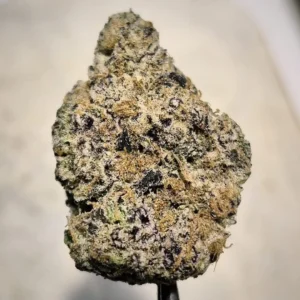 cookies and cream strain top shelf frosty buds